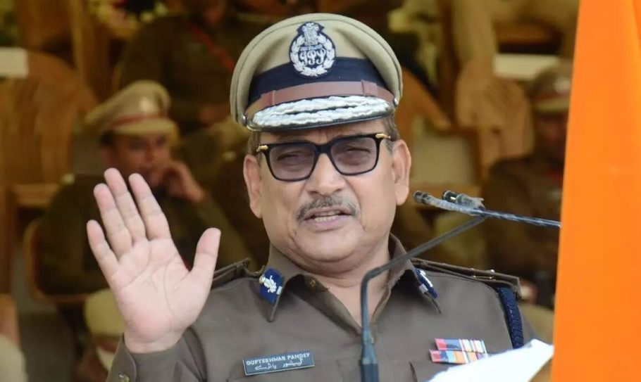 बिहार के पूर्व पुलिस महानिदेशक गुप्तेश्वर पांडे: दुआओं में (वोट देने में) याद रखियेगा